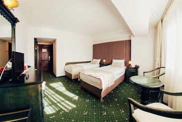 هتل Best Western Bucovina Club De Munte