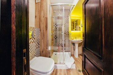 هتل Best Western Bucovina Club De Munte
