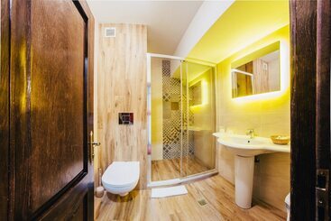 هتل Best Western Bucovina Club De Munte