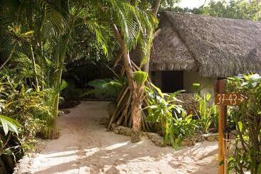 هتل Breakas Beach Resort