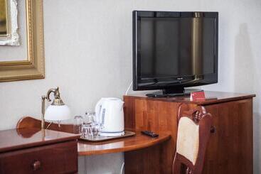 هتل Bucharest Comfort Suites