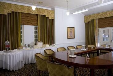The Cardiff Hotel & Spa