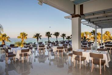 هتل Constantinos The Great Beach