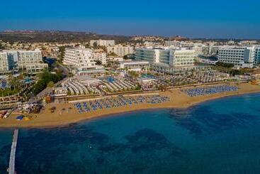 هتل Constantinos The Great Beach