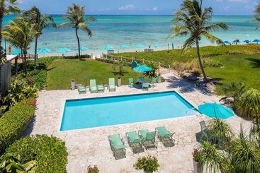 هتل Coral Gardens On Grace Bay