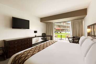 هتل Costa Del Sol Wyndham Trujillo
