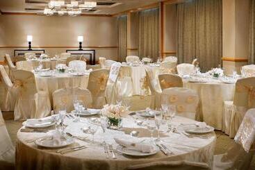 هتل Courtyard By Marriott Kuwait City