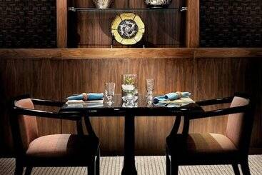 هتل Courtyard By Marriott Kuwait City