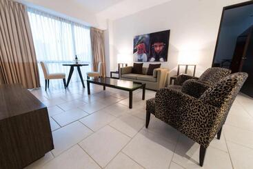 Decapolis Hotel Panama City