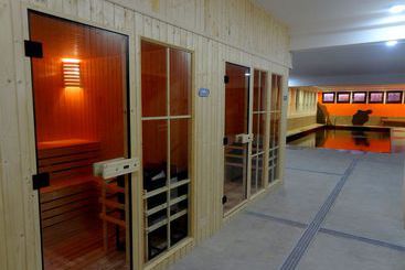 هتل Latchi Family Resort