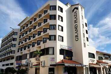 هتل Grand Plaza