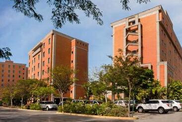 هتل Gh Guaparo Inn