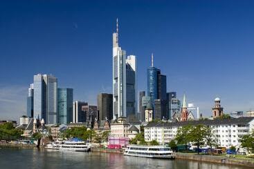 هتل Holiday Inn Express Frankfurt Messe, An Ihg