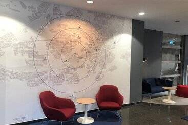 هتل Holiday Inn Express Frankfurt Messe, An Ihg