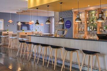 هتل Holiday Inn Express Frankfurt Messe, An Ihg