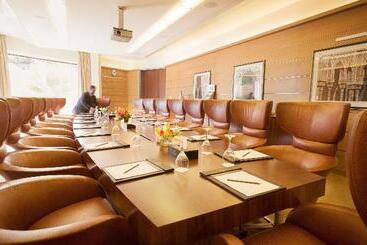 هتل Intercontinental Riyadh, An Ihg