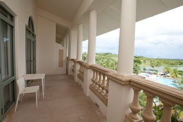 هتل Leopalace Resort Guam