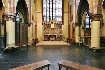 هتل Monasterium Poortackere