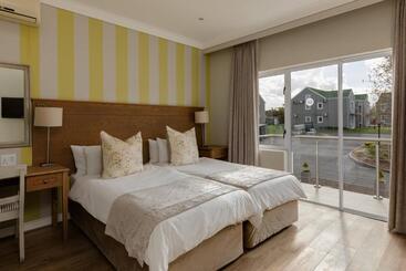 Protea Hotel By Marriott Stellenbosch & Conference Centre