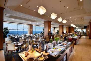 Отель Ramada Plaza By Wyndham Jeju Ocean Front