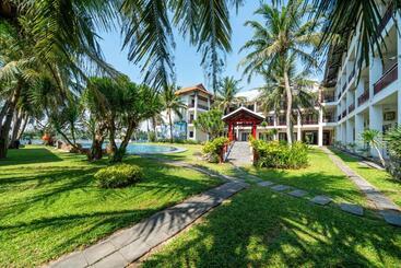 هتل River Beach Resort & Residences