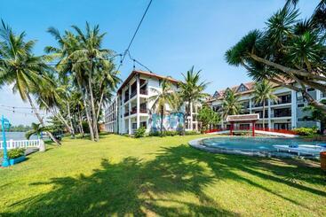 هتل River Beach Resort & Residences