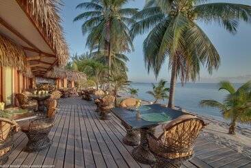 هتل Robert S Grove Península Resort