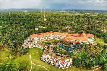 هتل Taj Bentota Resort & Spa