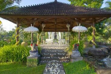 هتل Tanah Gajah, A Resort By Hadiprana