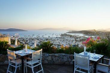هتل The Marmara Bodrum  Adult Only