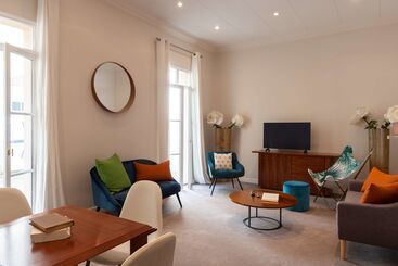 هتل Hôtel Les Nations The Originals Boutique Vichy