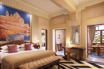 هتل Umaid Bhawan Palace Jodhpur