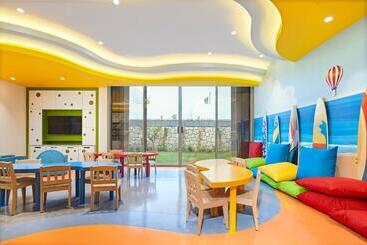 هتل Voyage Torba