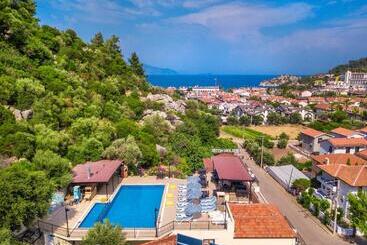 Leslion Hotel Turunc