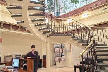Premier Hotel Rus