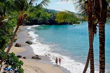 استراحتگاه Bahia Principe Grand Samana