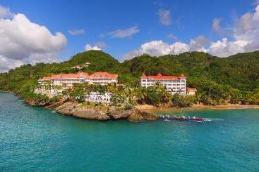 استراحتگاه Bahia Principe Grand Samana