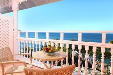 استراحتگاه Bahia Principe Grand Samana