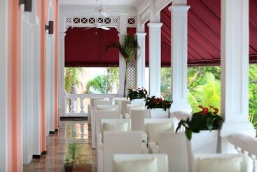 استراحتگاه Bahia Principe Grand Samana