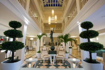 استراحتگاه Bahia Principe Grand Samana