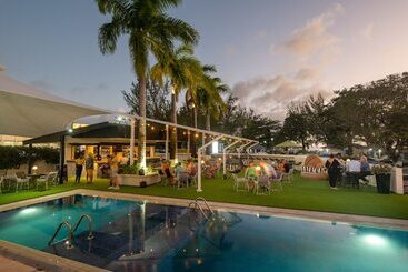 The Rockley By Ocean Hotels Breakfast Included