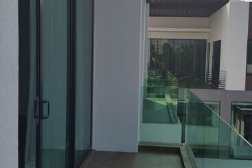 هتل Hermitage Boutique House