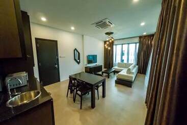 هتل Hermitage Boutique House