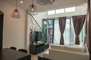 هتل Hermitage Boutique House