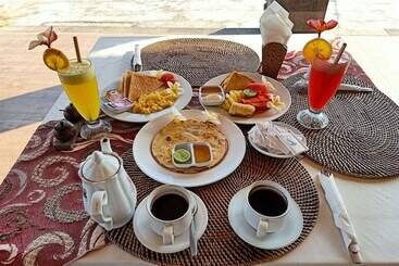هتل Bali Bhuana Villas