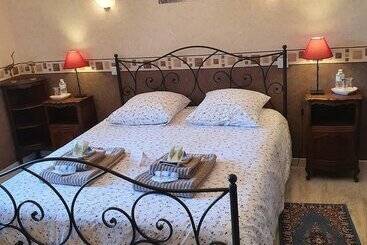 تختخواب و صبحانه Au Bon Vivant