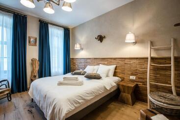هتل Acsa Inn