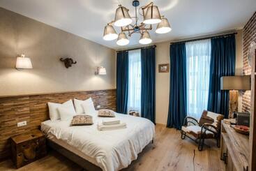 هتل Acsa Inn