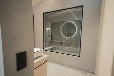 בית מלון כפרי Amrai Suites