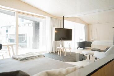 בית מלון כפרי Amrai Suites